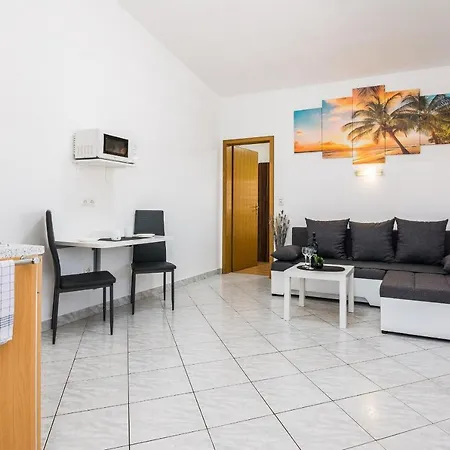 Skundric Apartamento