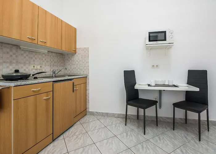 Skundric Apartment Vir