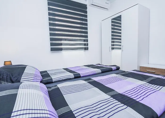 Skundric 公寓 维尔